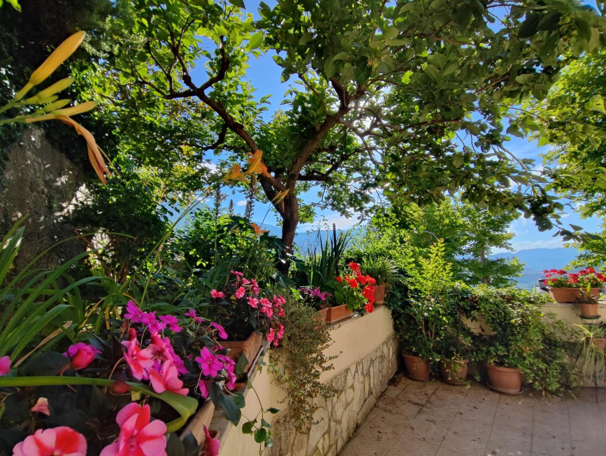 Amoroso'S House, Affittacamere Караманико-Терме Экстерьер фото
